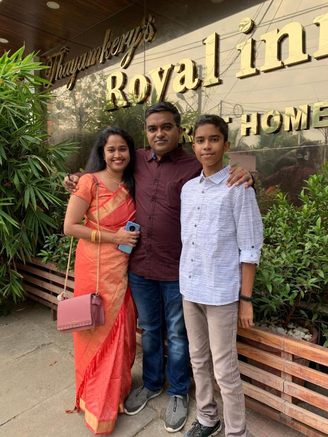 Thayamkery'S Royal Inn Kochi Exterior photo
